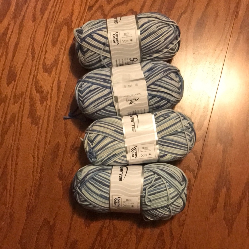 Ice yarn Blue and White Yarn Set